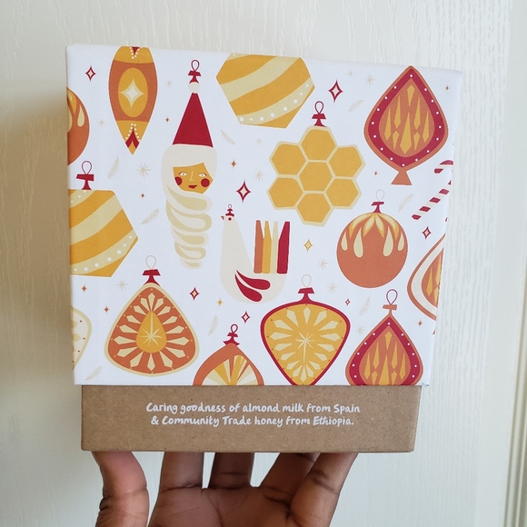 Brand New The Body Shop Bath Set - Picture 11 of 16